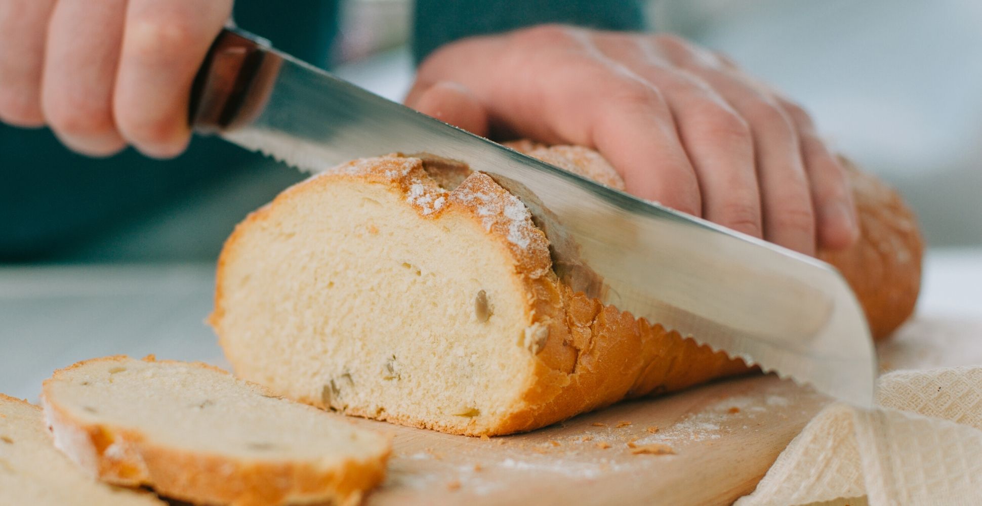 5-best-bread-knives-uk-2022-review-spruce-up