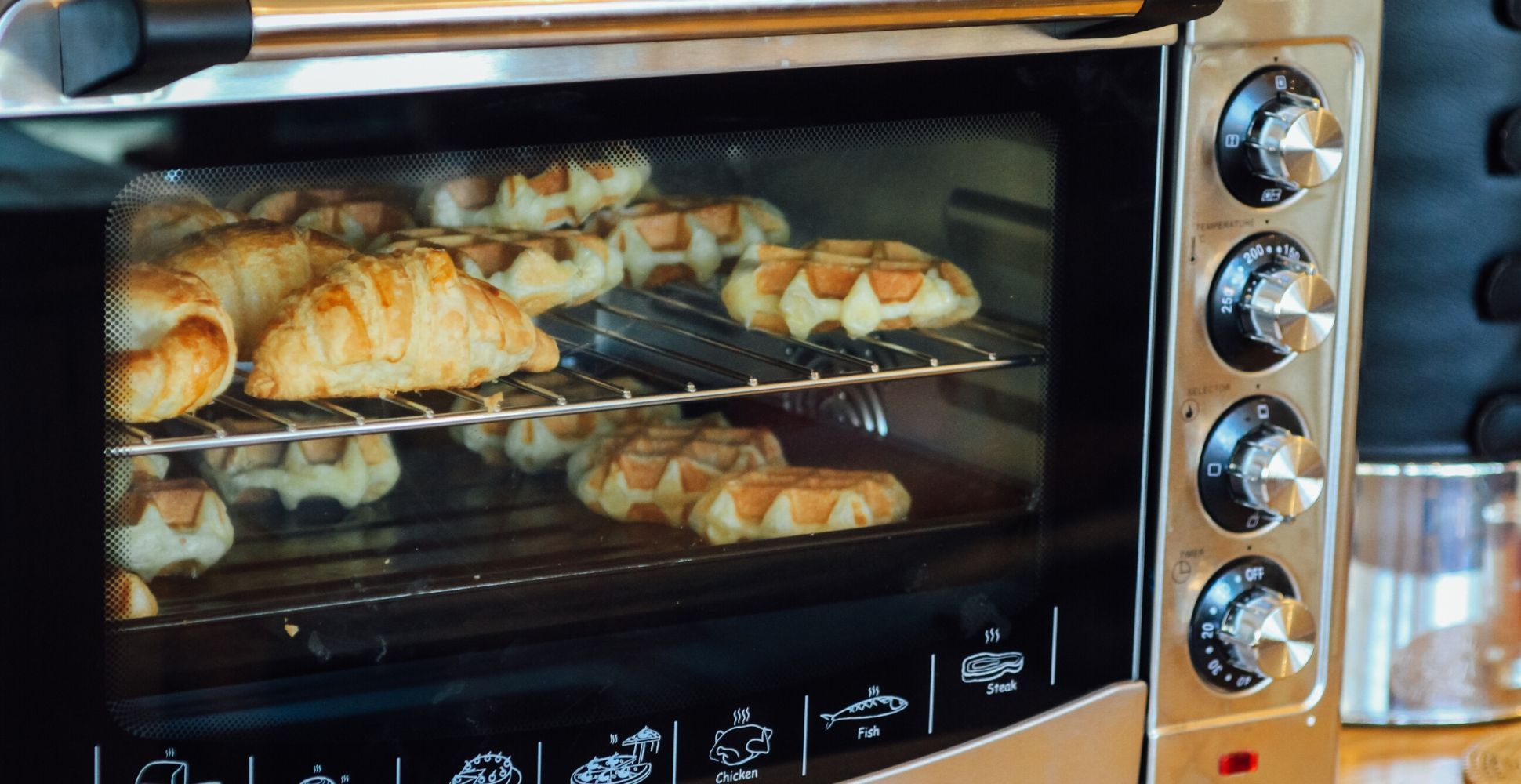 5 Best Countertop Ovens UK (2022 Review) Spruce Up!