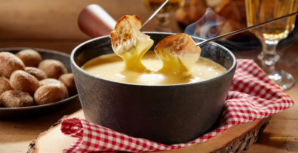 best-cast-iron-fondue