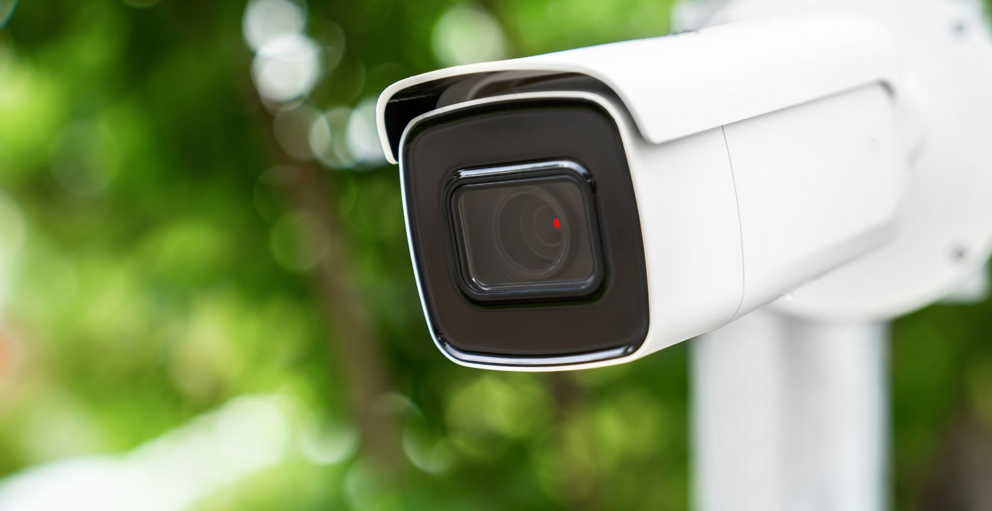 4 Best Outdoor Security Cameras UK (2022 Review) Spruce Up!