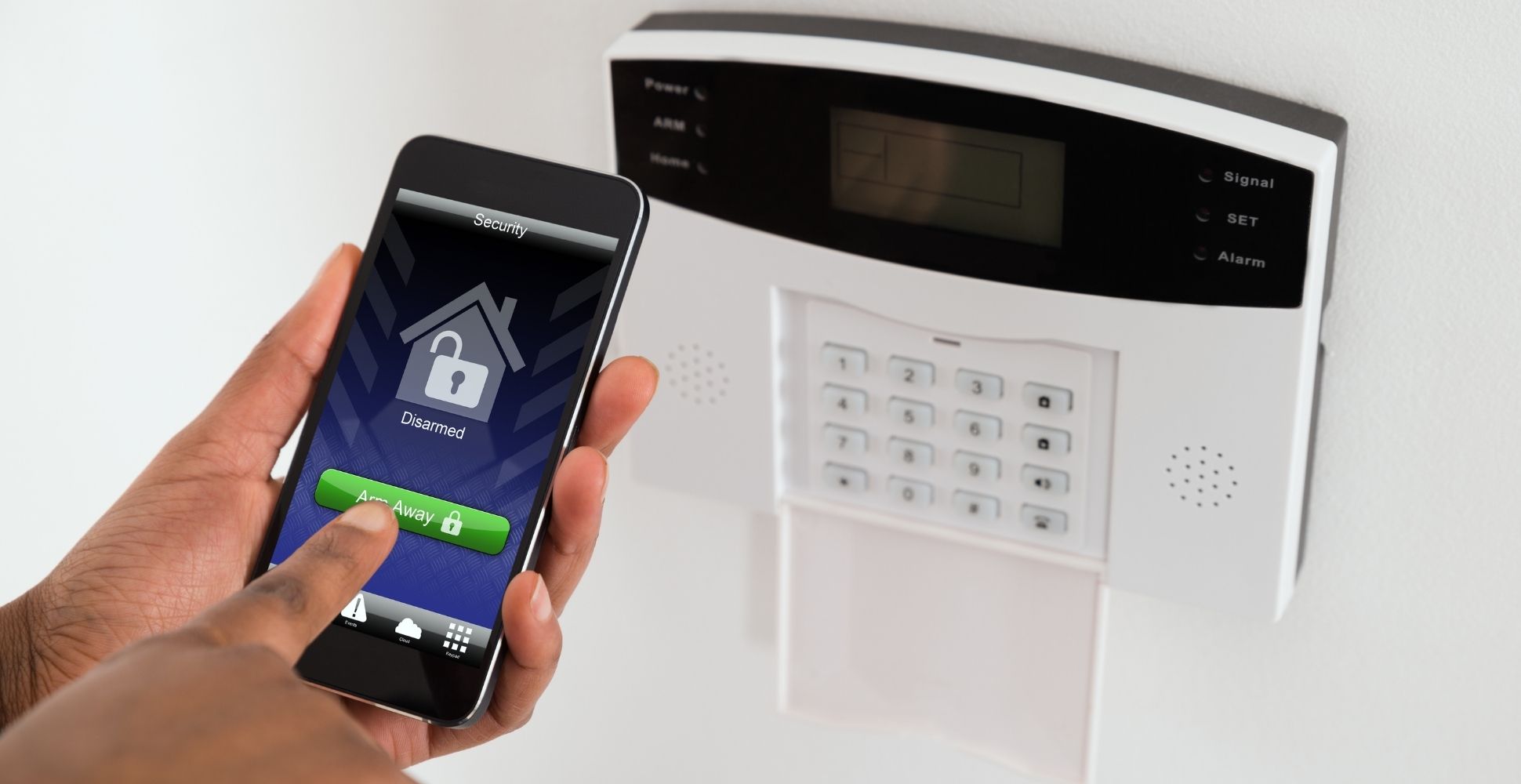 5 Best Smart Home Alarm Systems UK (2022 Review) Spruce Up!
